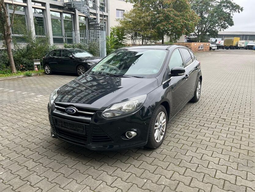 Ford Focus 98.200 km 8.990 € Berlin 12277