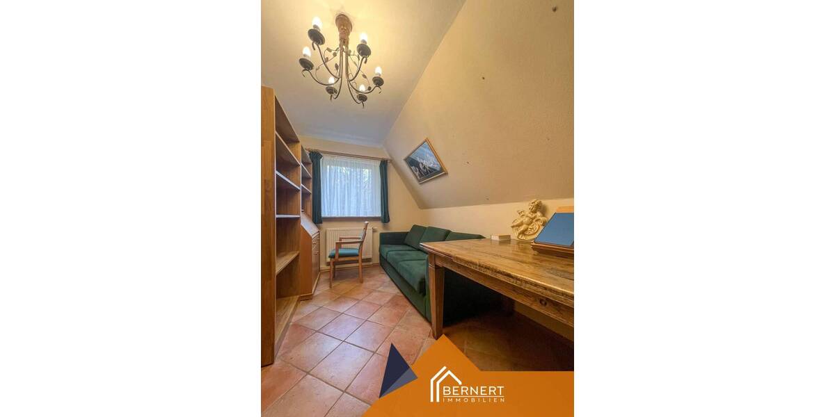 Einfamilienhaus Stockheim - 8 Zimmer, 240 m&sup2;, 319.000&euro; | Angebot:25800366