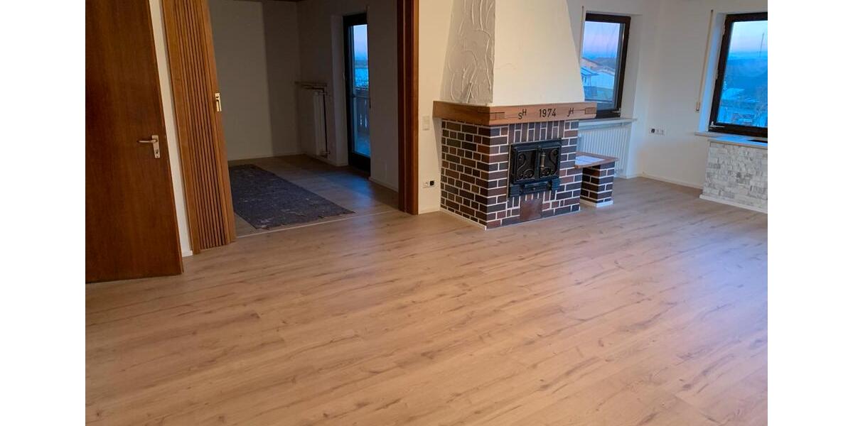 Etagenwohnung Trostberg - 5 Zimmer, 149 m&sup2;, 980&euro; | Angebot:26387114