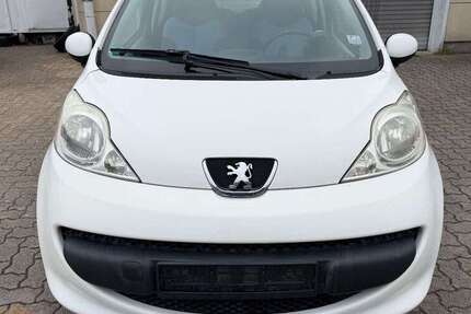 Peugeot 107 144.000 km 2.499 € Pforzheim 75179