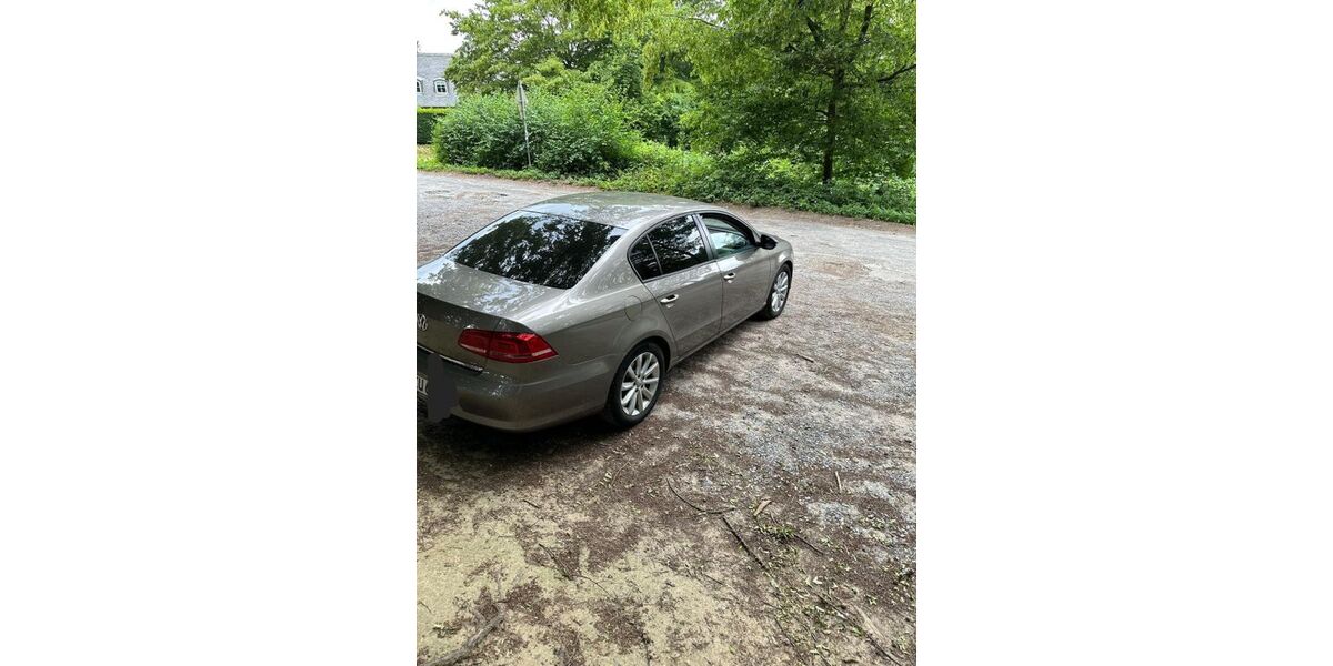 VW Passat 141.000 km 7.150 &euro; Düsseldorf 40470