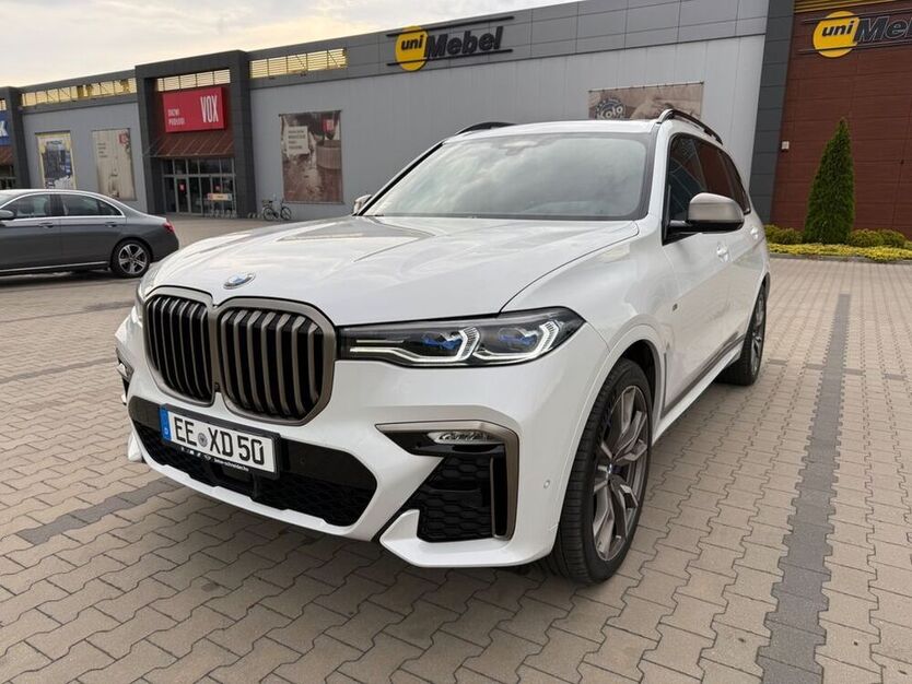 X7 M50