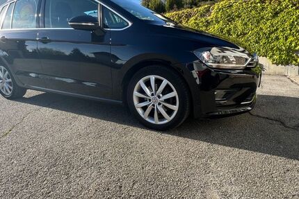 VW Golf Sportsvan 151.623 km 10.800 &euro; Deggendorf 94469