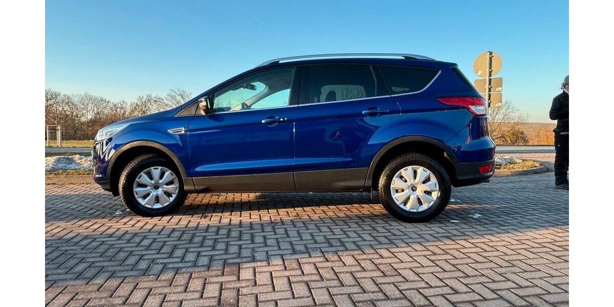 Ford Kuga 156.206 km 7.990 &euro; Leipzig 04318
