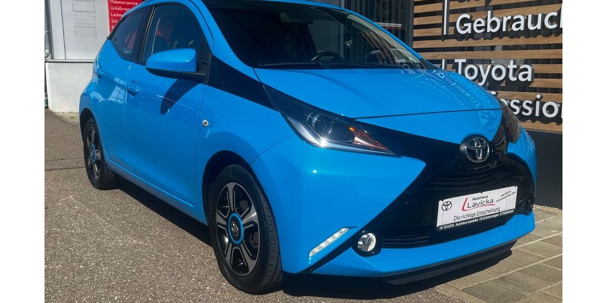 Toyota Aygo (X) 99.000 km 7.790 &euro; Villingen-Schwenningen 78056