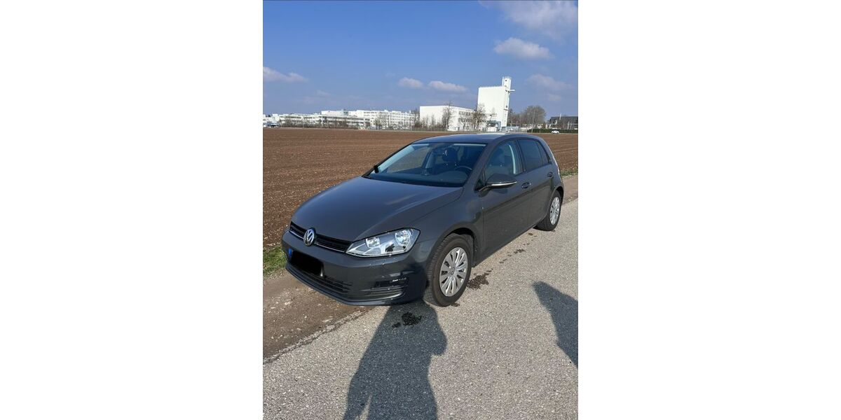VW Golf 111.690 km 7.990 &euro; Neubiberg 85579