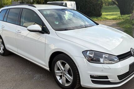 VW Golf 211.000 km 5.200 &euro; Knetzgau 97478