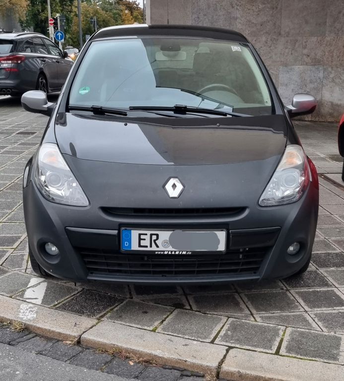 Renault Clio 170.000 km 4.200 € Erlangen 91052