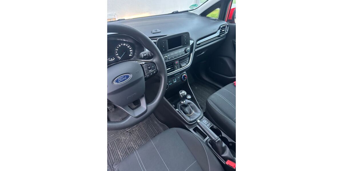 Ford Fiesta 239.500 km 4.900 &euro; Rott am inn 83543