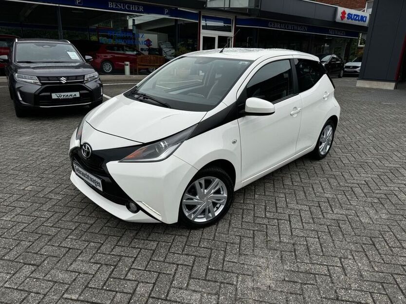 Aygo (X)