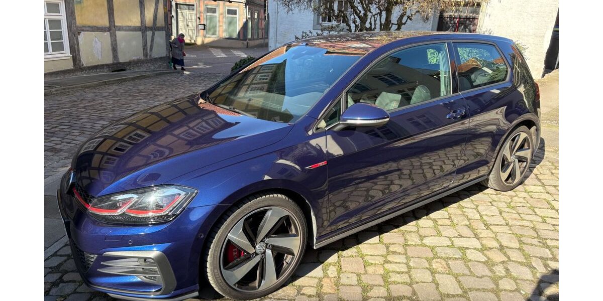 VW Golf 92.500 km 19.500 &euro; Bad Salzuflen 32105