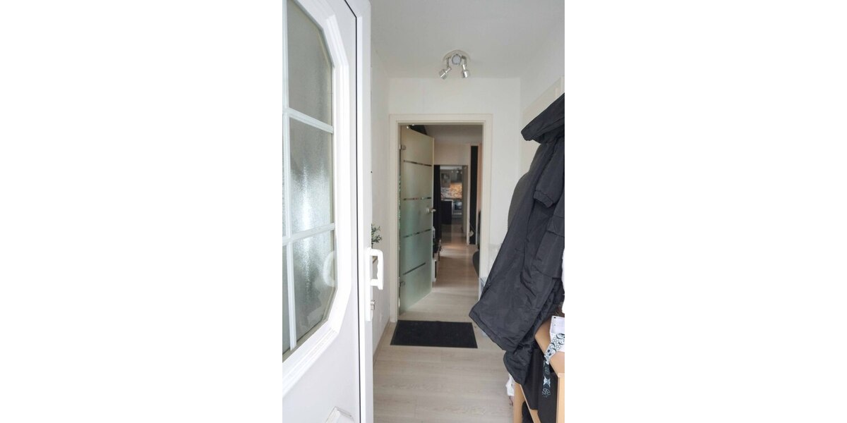 ~~ VERMIETETE ETAGENWOHNUNG IN ZWEITER BAUREIHE IN ZENTRALER LAGE ~~ 3 zimmer