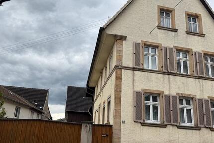 Haus Klingenmünster - 10 Zimmer, 200 m&sup2;, 1.400&euro; | Angebot:25221346