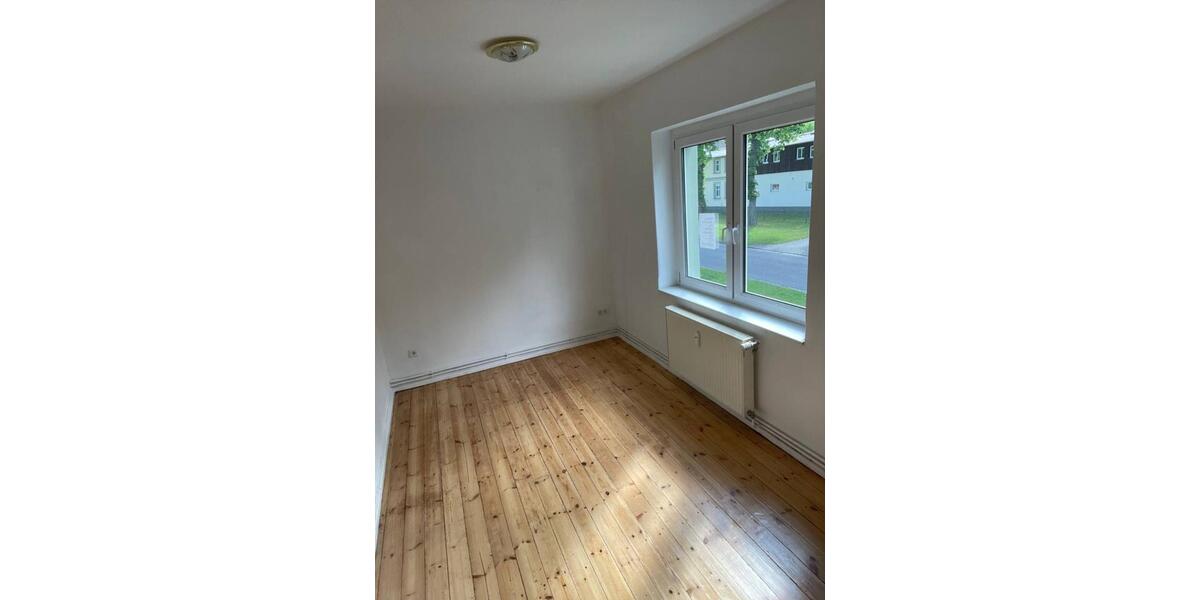 Etagenwohnung Fehrbellin - 3 Zimmer, 65 m&sup2;, 422&euro; | Angebot:24274347