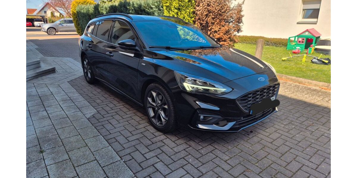Ford Focus 96.000 km 12.250 &euro; Minden 32425