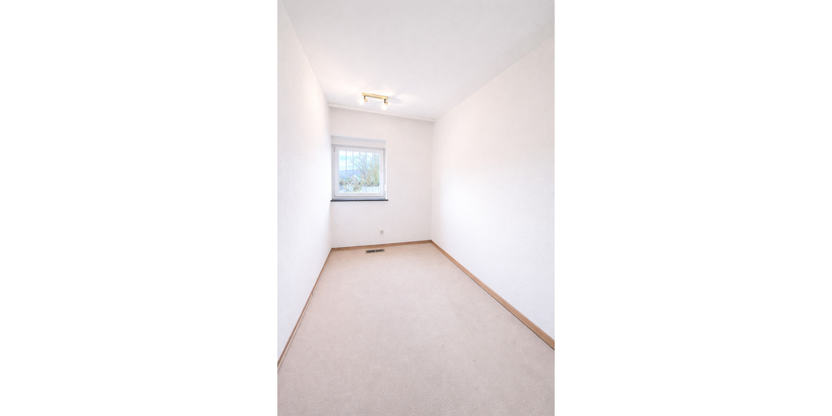 Etagenwohnung Fulda Gläserzell - 4 Zimmer, 133 m&sup2;, 249.000&euro; | Angebot:26105416