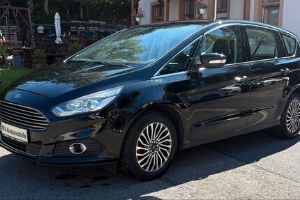 Ford S-Max 205.800 km 9.600 &euro; Freiberg 09599
