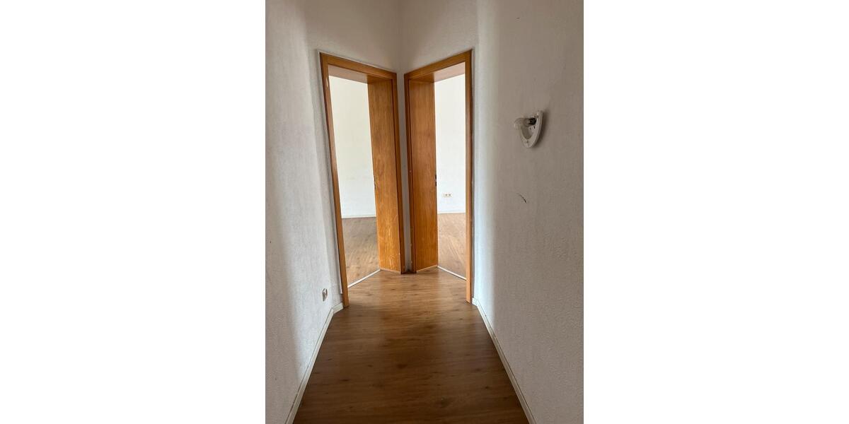 Etagenwohnung Siegen - 3 Zimmer, 8 m&sup2;, 1.000&euro; | Angebot:26414594