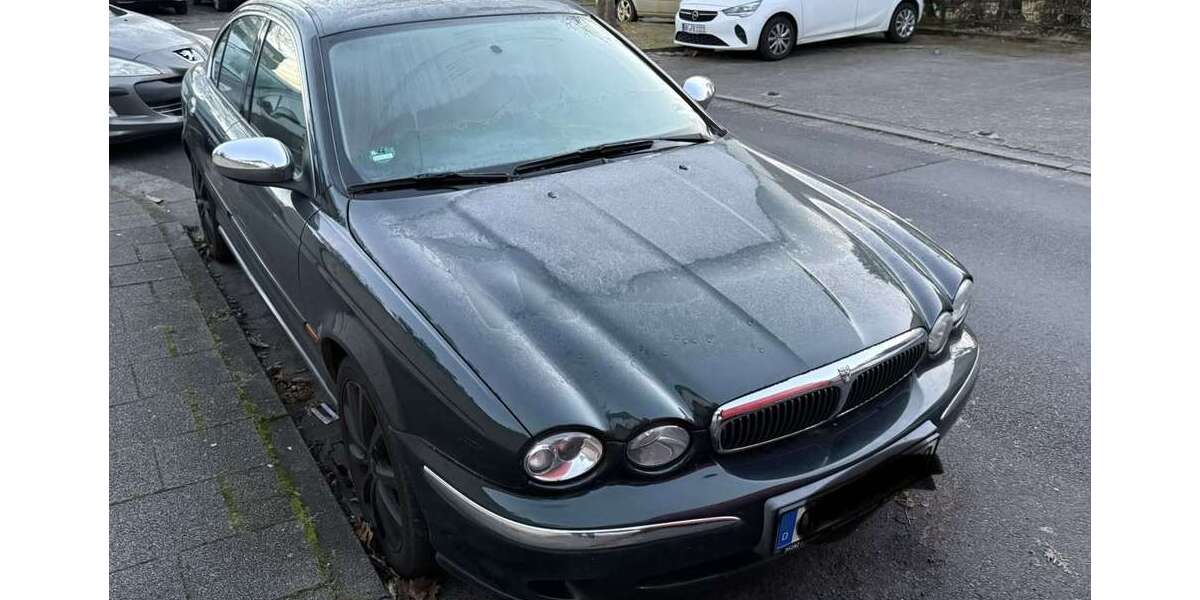 Jaguar X-Type 221.000 km 2.100 &euro; Rodgau 63110