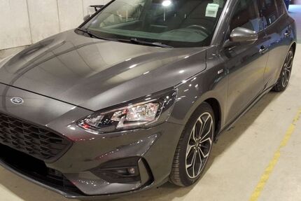 Ford Focus 116.000 km 12.376 &euro; Kelkheim 65779