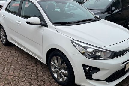 Kia Rio 112.185 km 10.990 &euro; Euskirchen 53879
