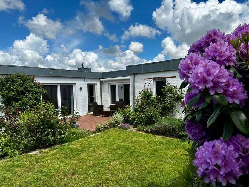 Haus zum Kaufen in Husum 298.000 € 135 m²