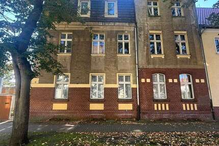 Haus Finsterwalde - 12 Zimmer, 244 m&sup2;, 99.000&euro; | Angebot:25447916