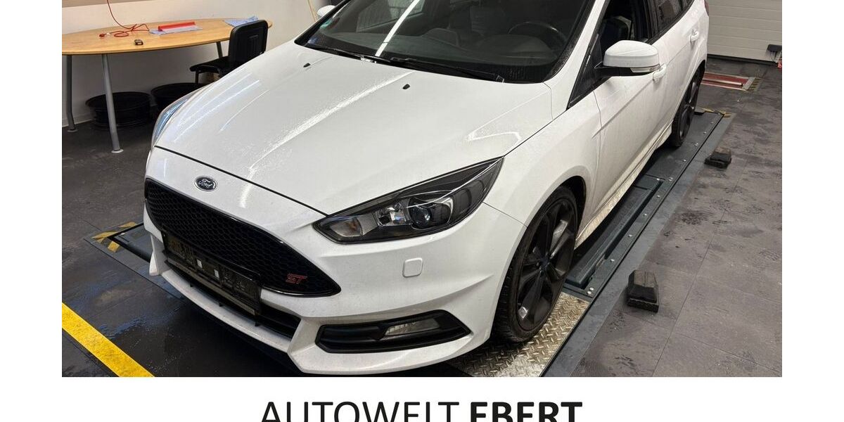 Ford Focus 102.000 km 15.490 &euro; Bensheim 64625