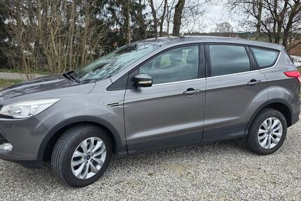 Ford Kuga 138.627 km 9.900 &euro; Hilgertshausen 86567