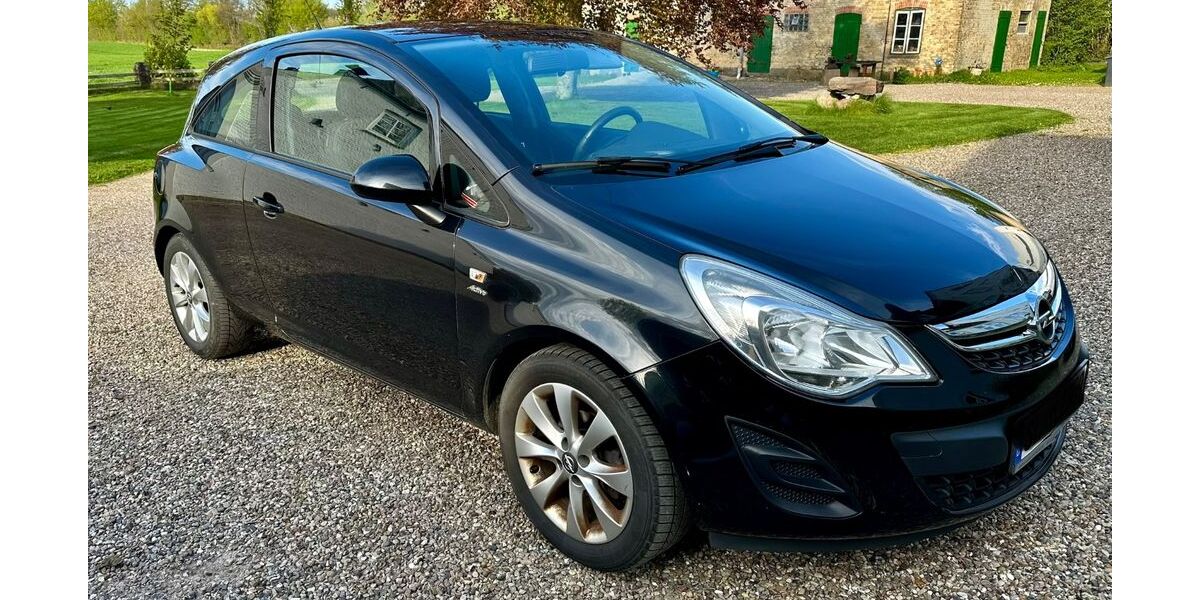 Opel Corsa 235.000 km 1.950 &euro; Boren 24392