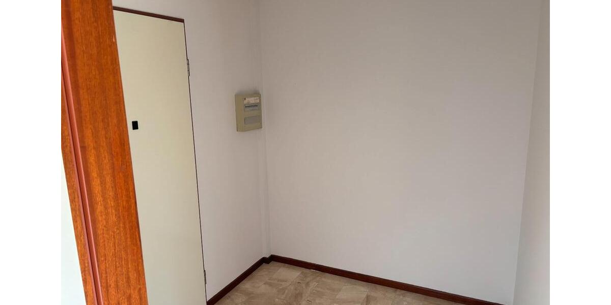 Dachgeschoßwohnung Wolfsburg Detmerode - 2.5 Zimmer, 74 m&sup2;, 635&euro; | Angebot:26679205