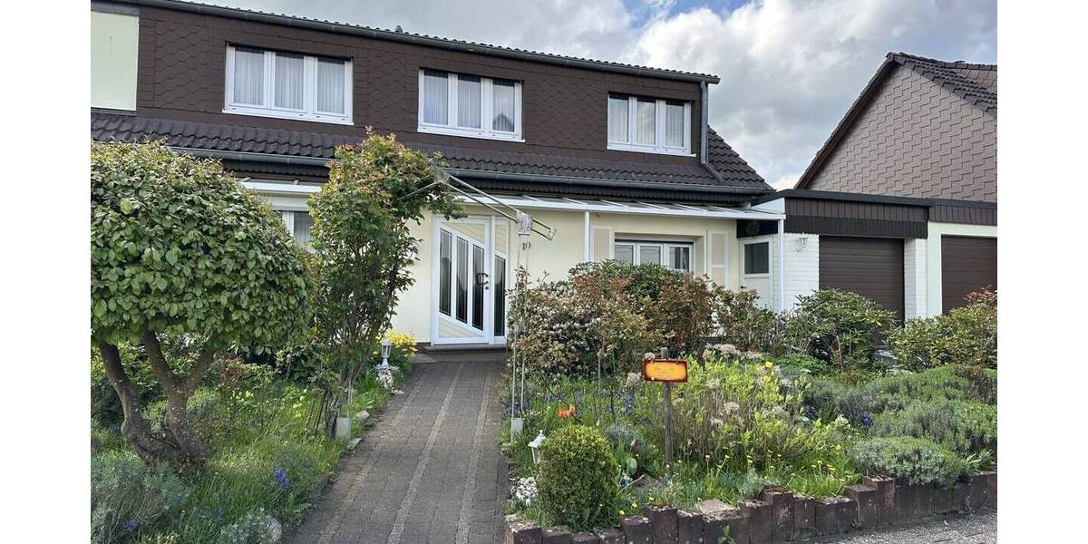 Einfamilienhaus Idar-Oberstein Oberstein - 5 Zimmer, 104 m&sup2;, 220.000&euro; | Angebot:26452677