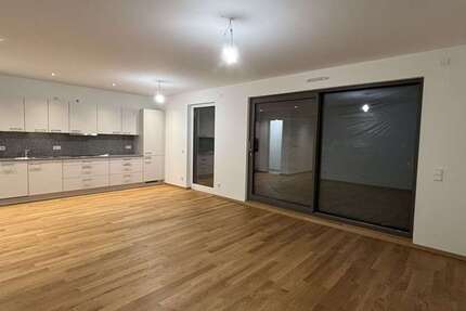 Wohnung Taufkirchen - 3 Zimmer, 124 m&sup2;, 2.700&euro; | Angebot:25226411