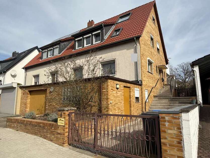 Haus zum Kaufen in Helmstedt 195.000 € 154 m²