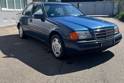Mercedes-Benz C 200 200.635 km 3.500 &euro; Affalterbach 71563