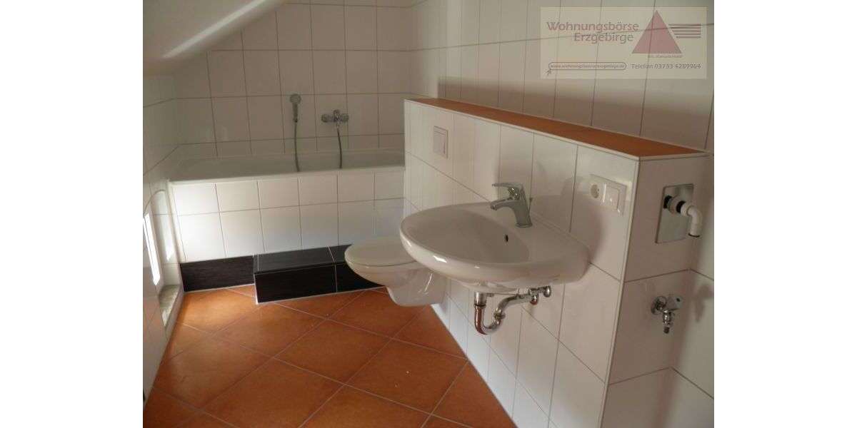 Etagenwohnung Olbernhau Niederneuschönberg - 2 Zimmer, 53 m&sup2;, 300&euro; | Angebot:23518365