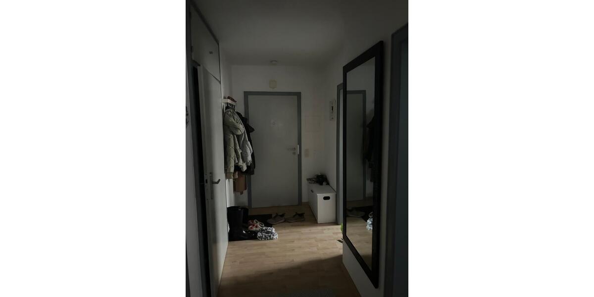 Wohnung - 3 Zimmer - 75m2 - Kellerraum - Abstellplatz - Balkon 5 zimmer