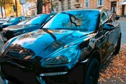 Porsche Cayenne 215.000 km 26.300 &euro; Frankfurt am Main 65933