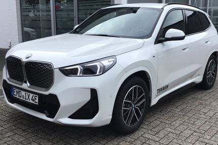 BMW iX1 4.900 km 53.990 € Emden 26723