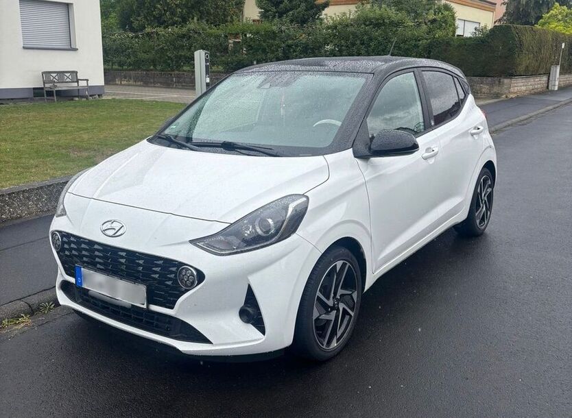 i10