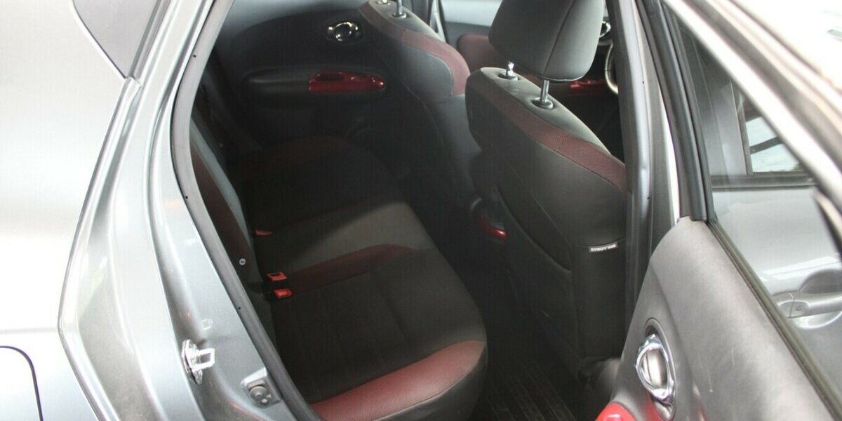Nissan Juke 1.6 DIG-T N-Connecta 141.390 km 9.980 &euro; Euskirchen 53881