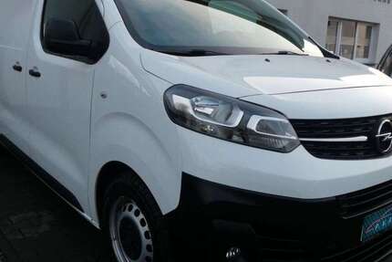 Opel Vivaro 58.200 km 19.750 &euro; Löhne 32584