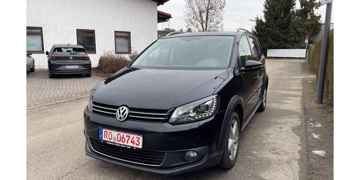 VW Touran 256.984 km 5.499 &euro; Rosenheim 83026