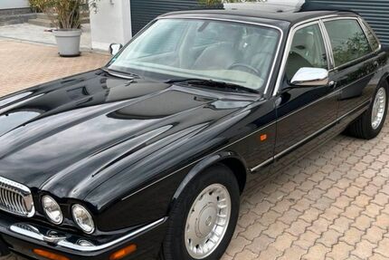 Jaguar Daimler 59.400 km 28.000 &euro; Stuttgart 70327