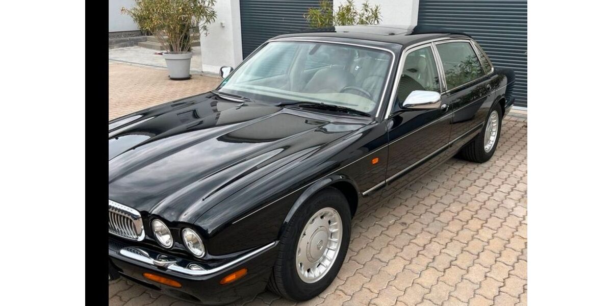 Jaguar Daimler 59.400 km 28.000 &euro; Stuttgart 70327