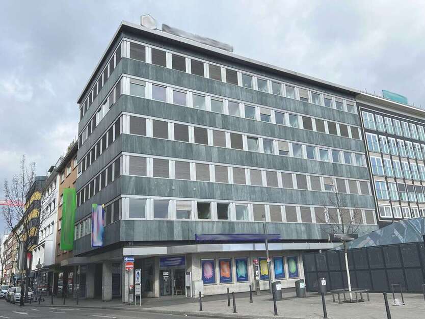 Büro in Mannheim 1.680 € 146 m²