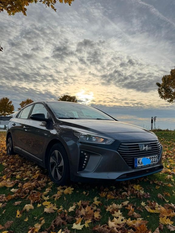 Hyundai IONIQ 132.683 km 13.300 € Köln 51149