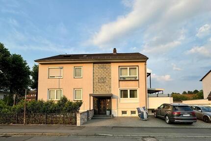 Hochwertig modernisiertes 3-Parteien-Haus in Baunatal in top Lage