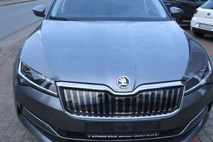 Skoda Superb 13.700 km 30.470 &euro; Bakum 49456