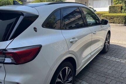 Ford Kuga 95.000 km 18.990 &euro; Lüdenscheid 58515